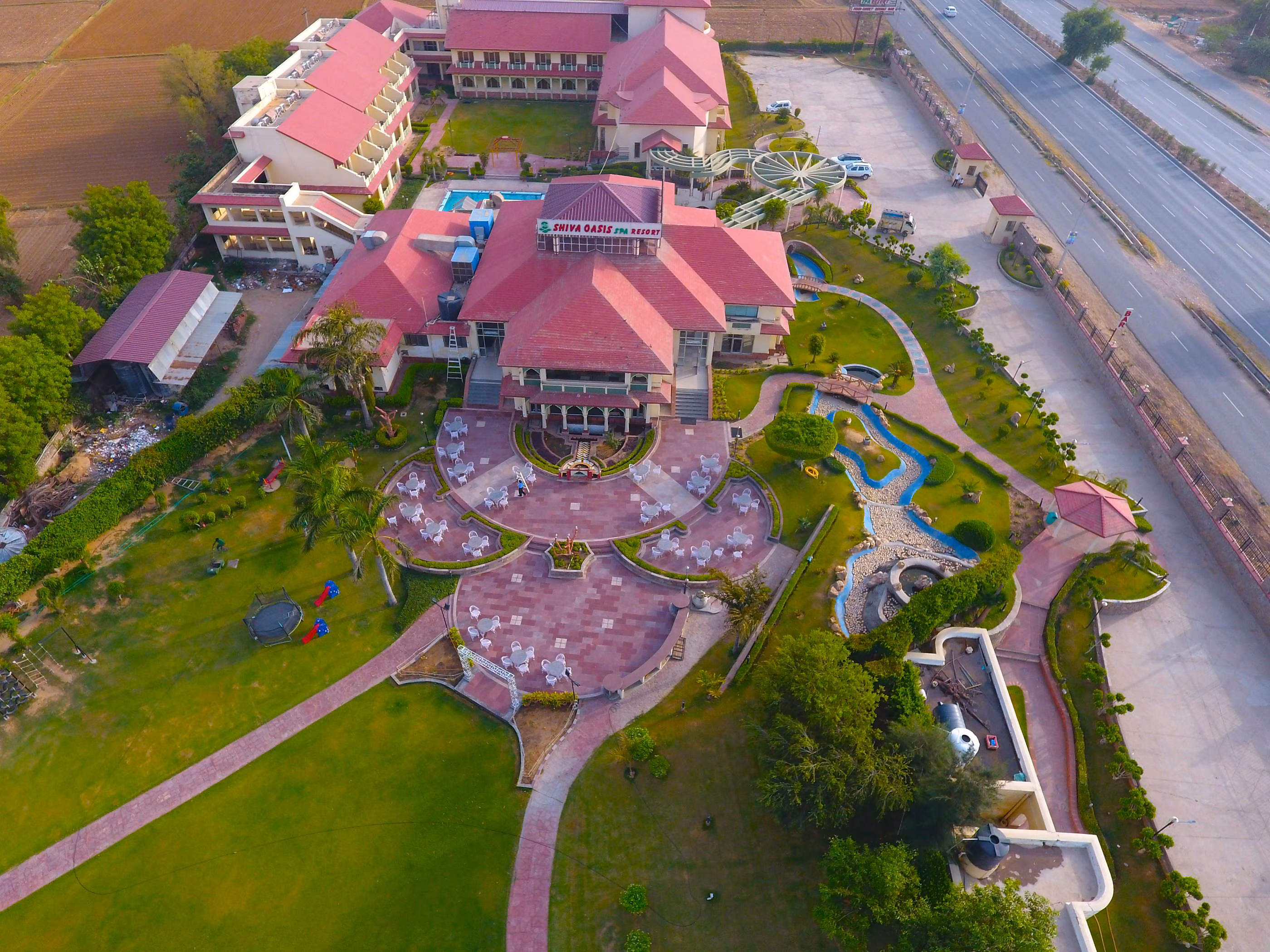 Shiva Oasis Resort