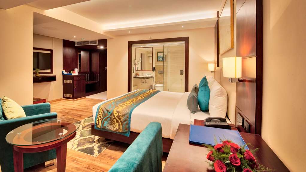 Golden Tulip Essential