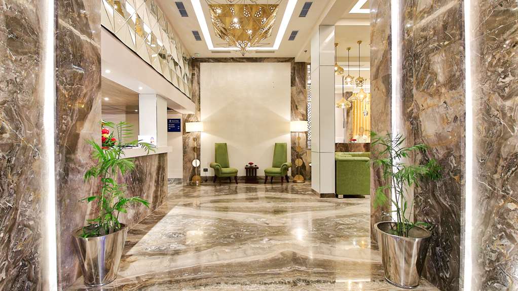 Golden Tulip Essential